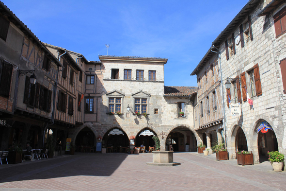 Castelnau-de-Montmiral