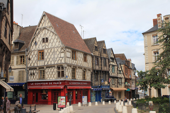 Bourges, place Gordaine