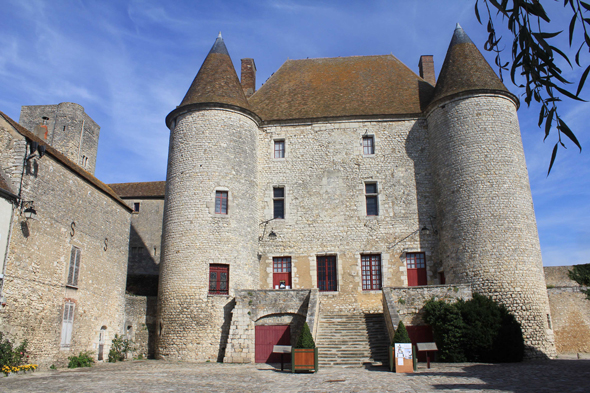 Nemours, château