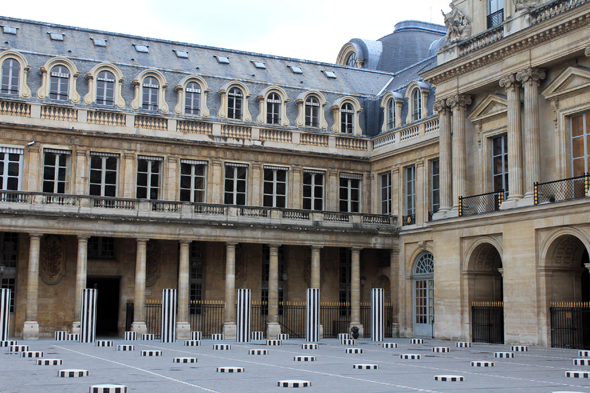 Paris, Colonne de Buren