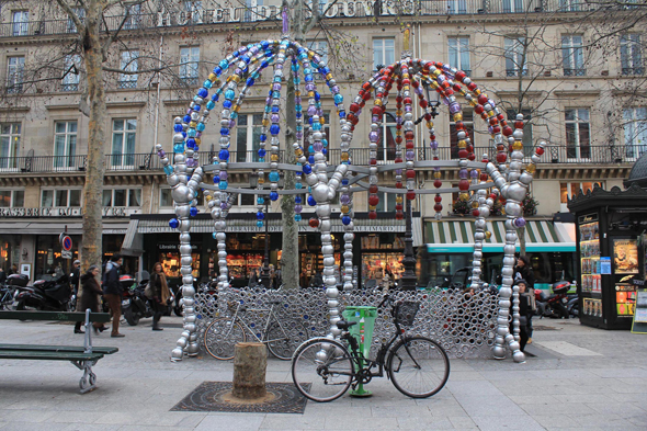 Paris, Kiosque des Noctambules