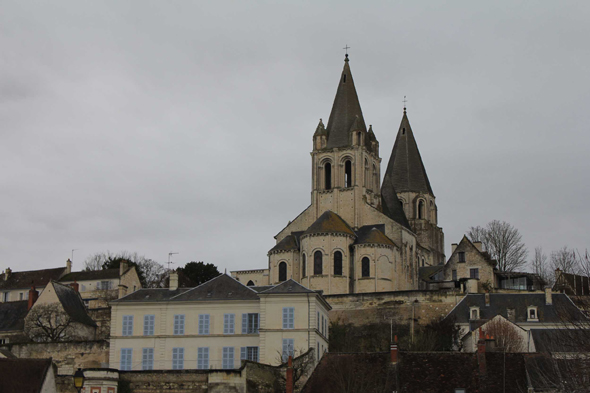 Loches