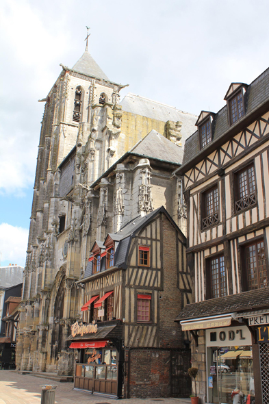 Pont-Audemer, église