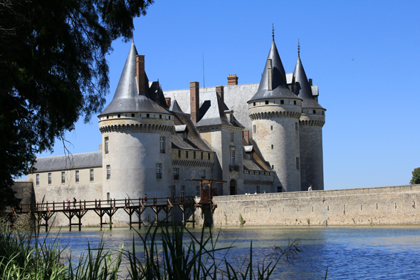 Sully-sur-Loire, château