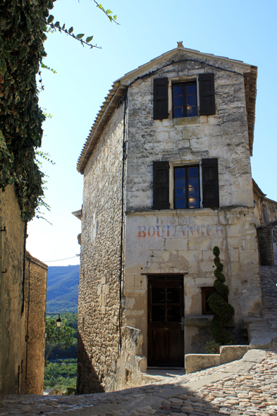 Lacoste, ruelle