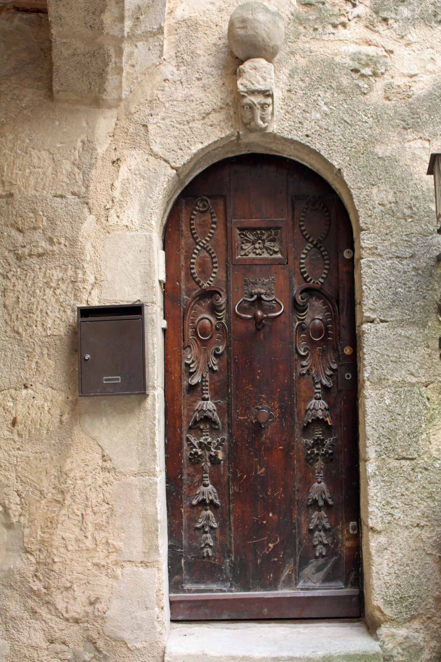 Bonnieux, porte