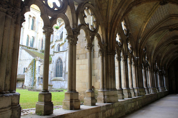 Noyon, cathédrale, cloître