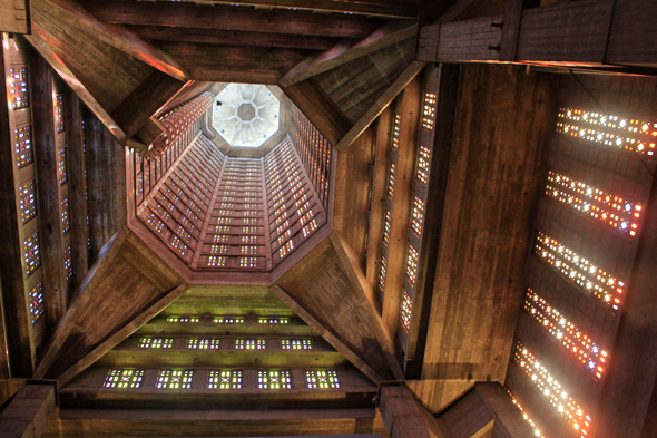 Le Havre, église St-Joseph, vitraux