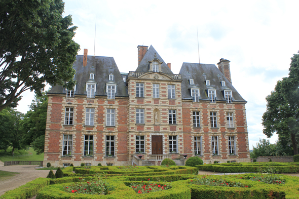 Ménilles, château