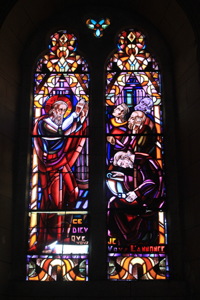 Tinchebray, église St-Pierre-et-St-Paul, vitraux