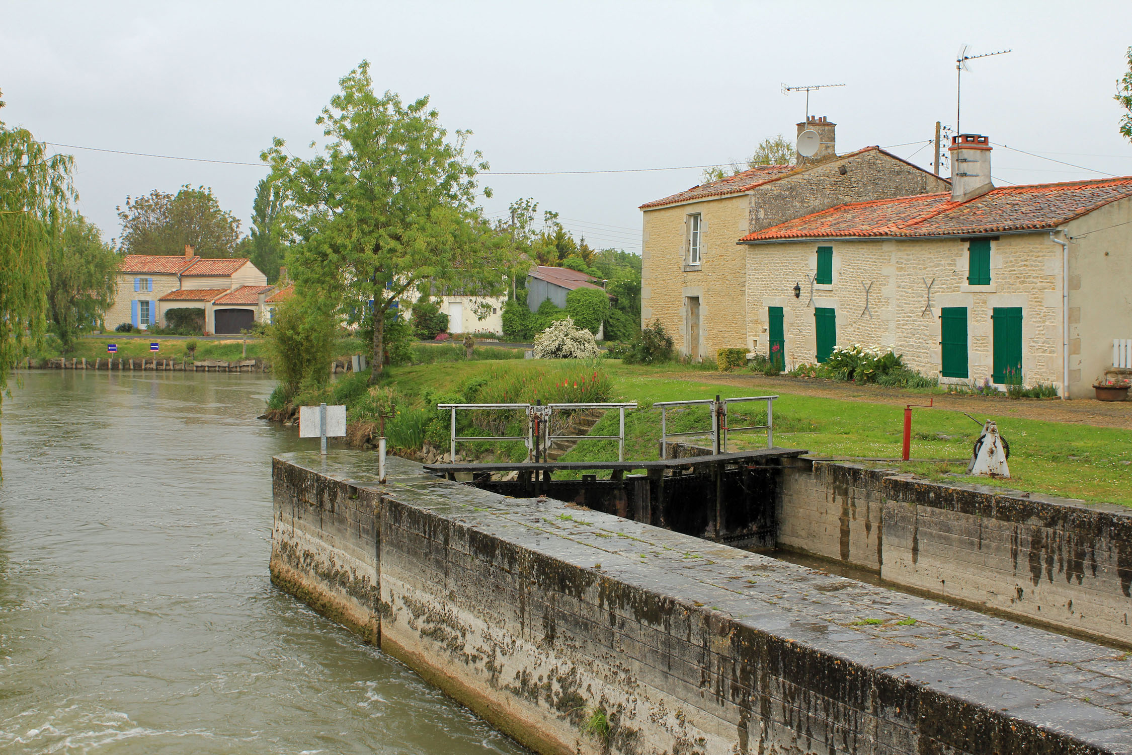 Marais poitevin, Bazoin