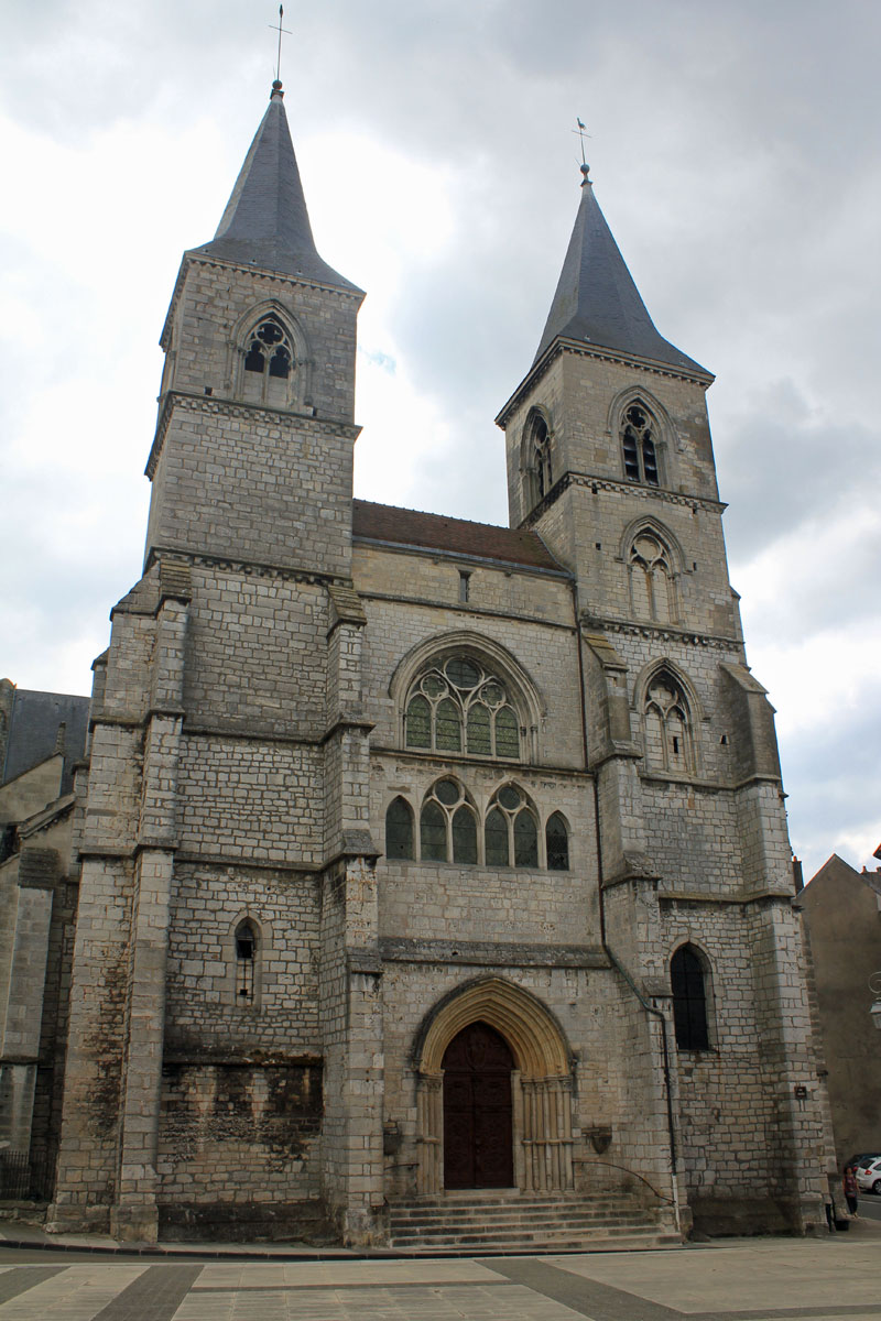 Chaumont, basilique St-Jean-Baptiste