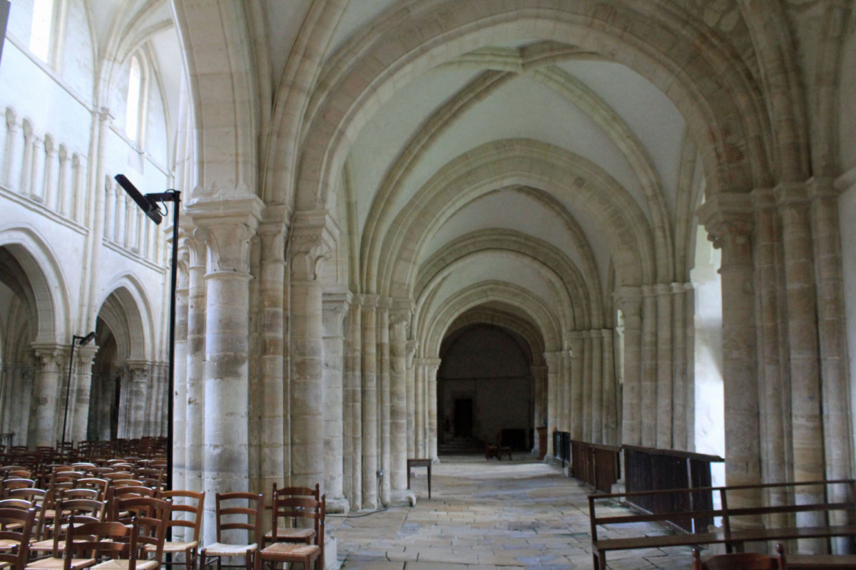 Bar-sur-Aube, église St-Pierre, nef