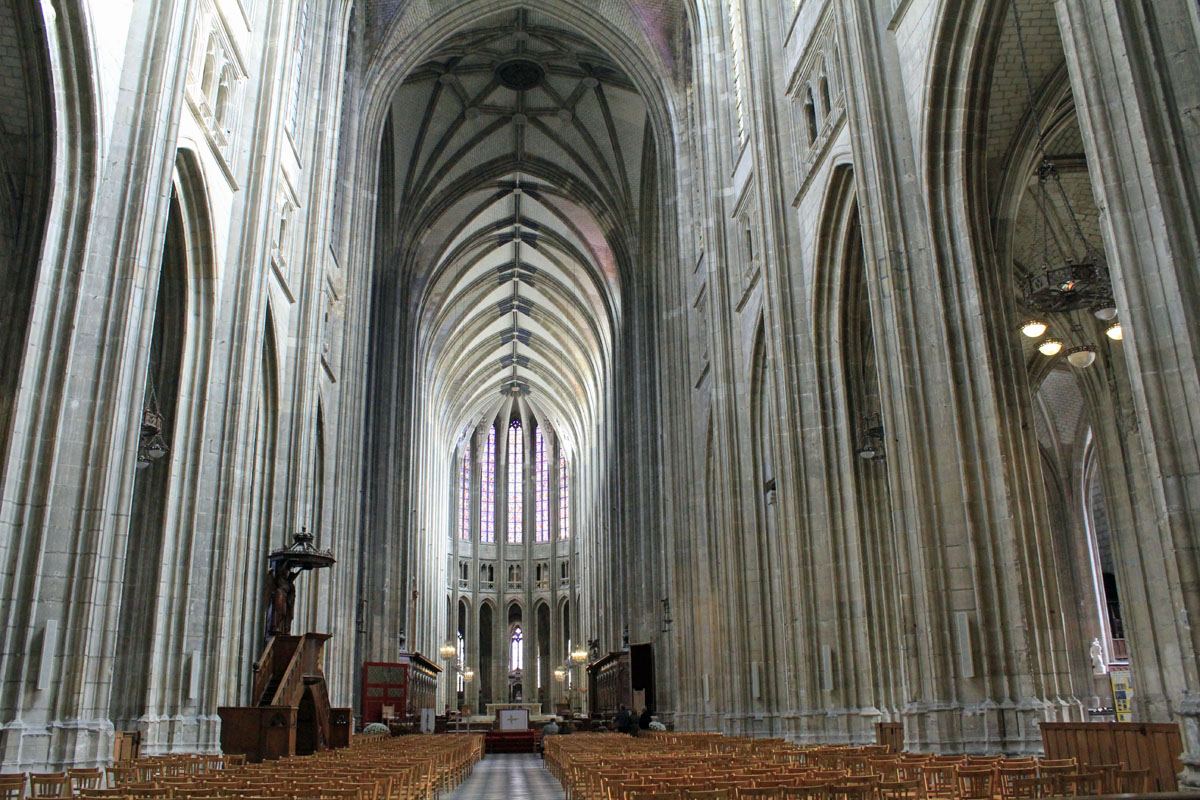 Orléans, cathédrale Sainte-Croix, nef