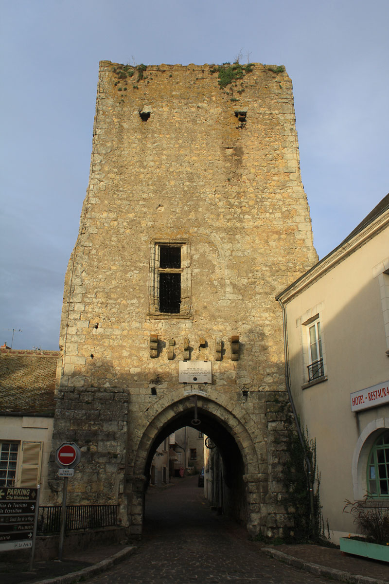 Mennetou-sur-Cher, tour