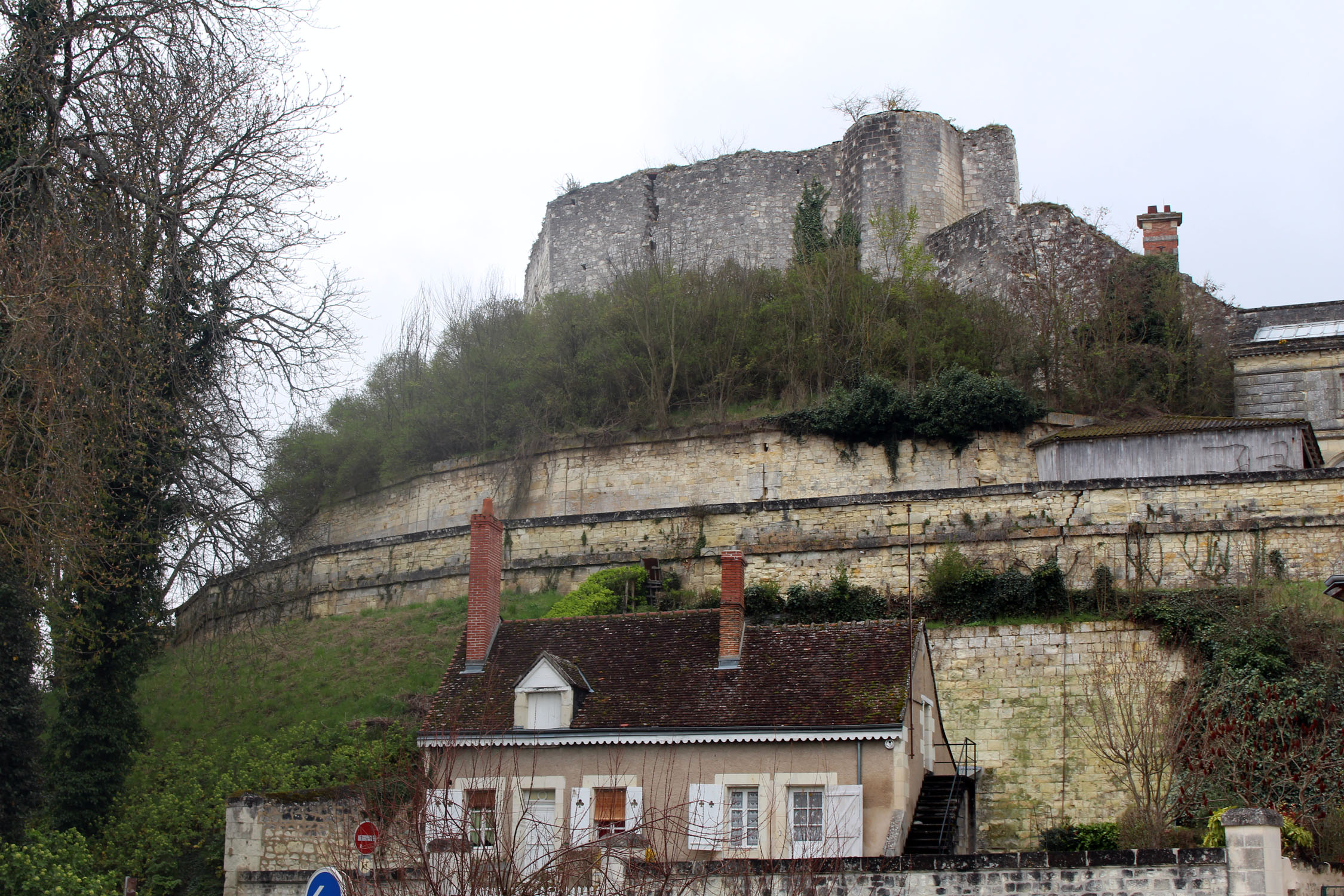 Saint-Aignan, forteresse