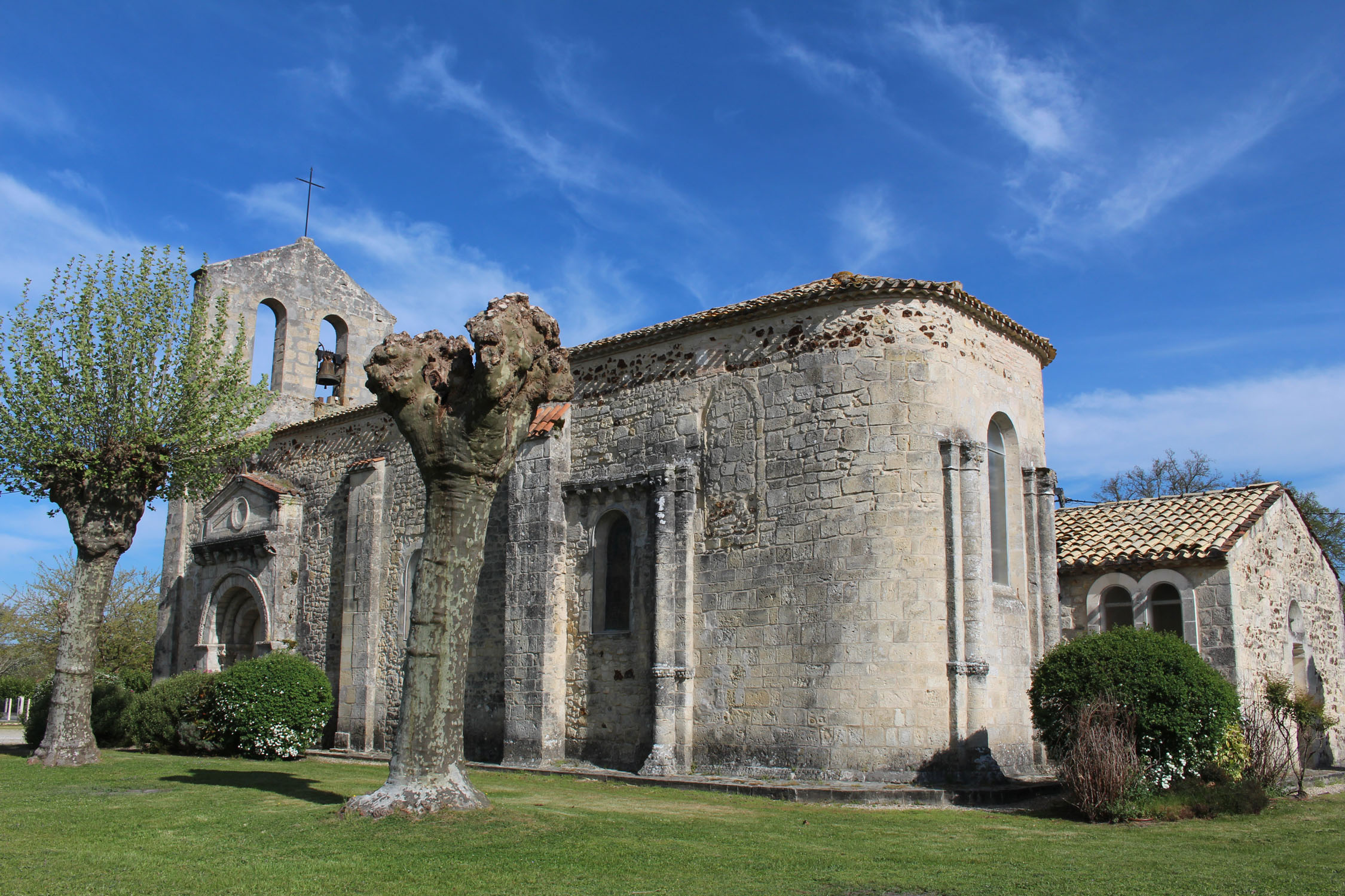 Eglise de Saumos