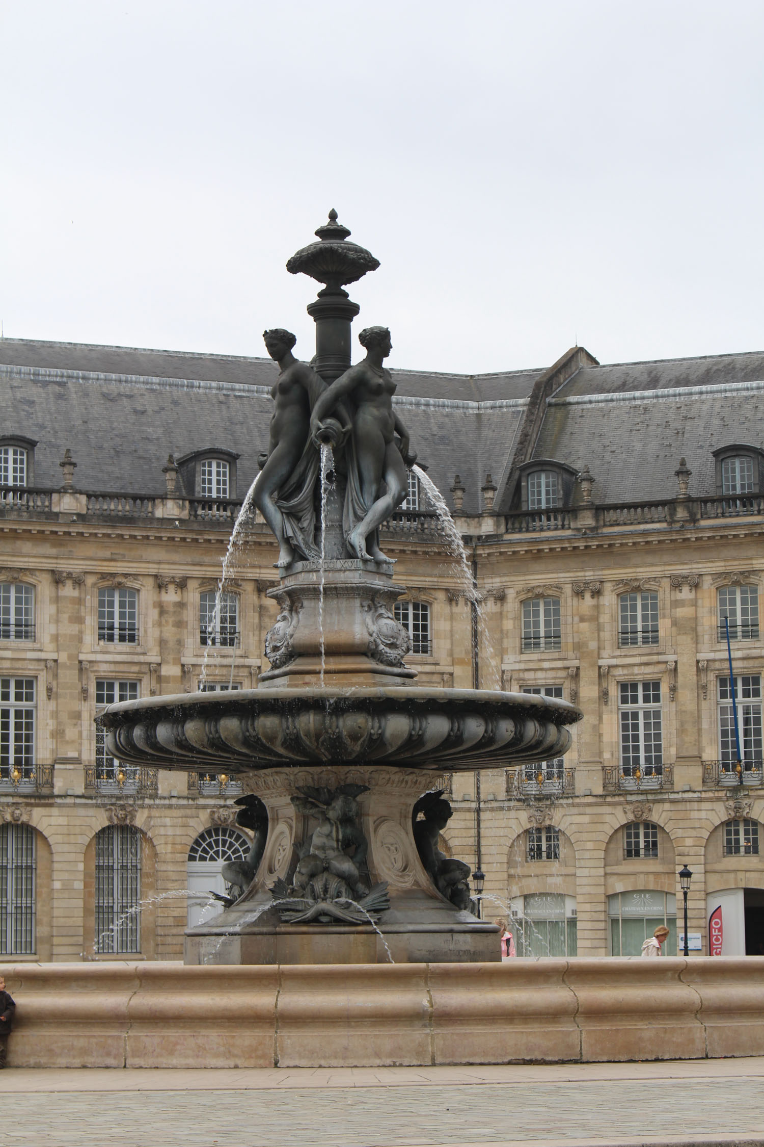 Bordeaux, fontaine des Trois Grâces