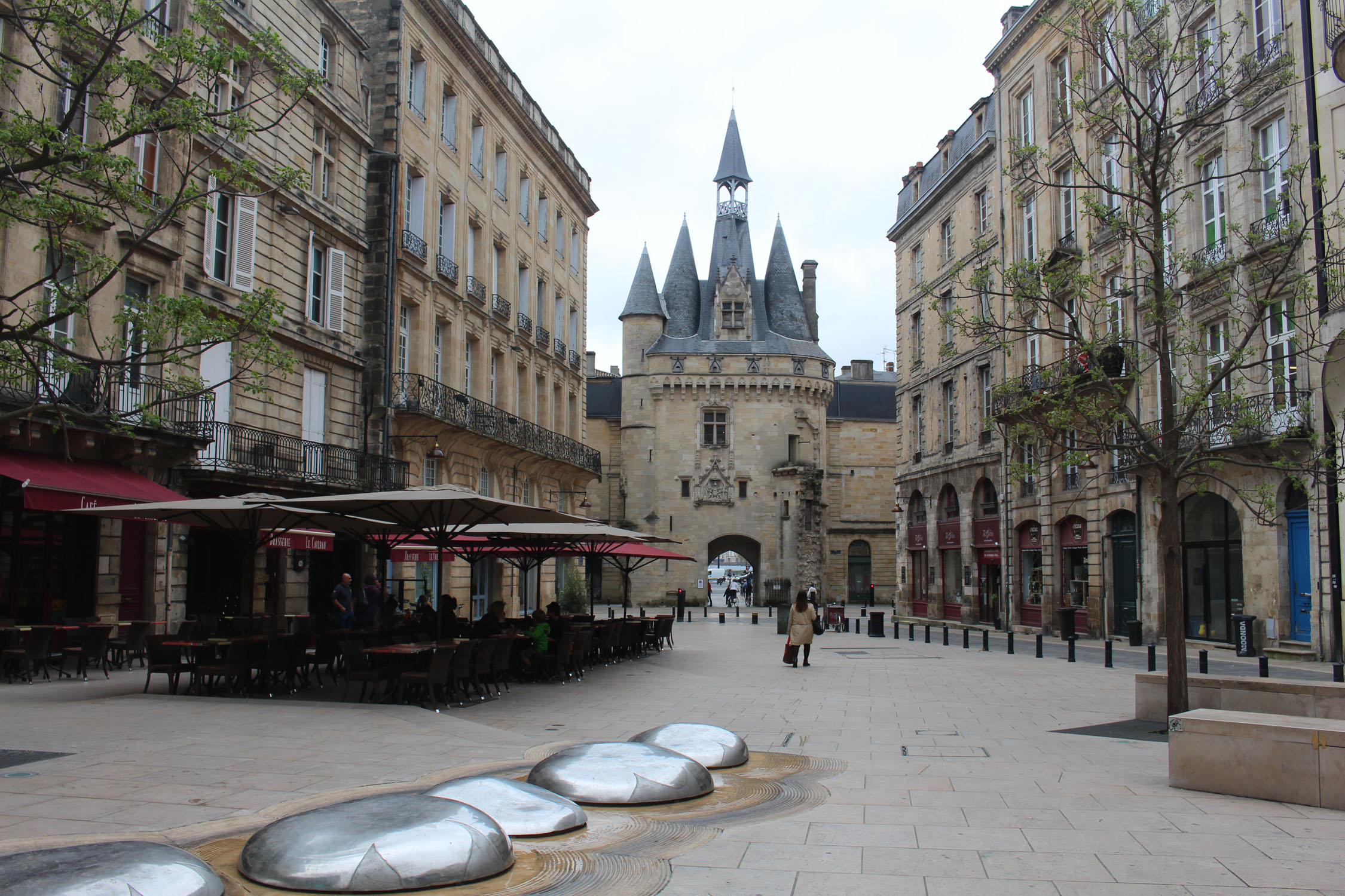 Bordeaux, porte Cailhau