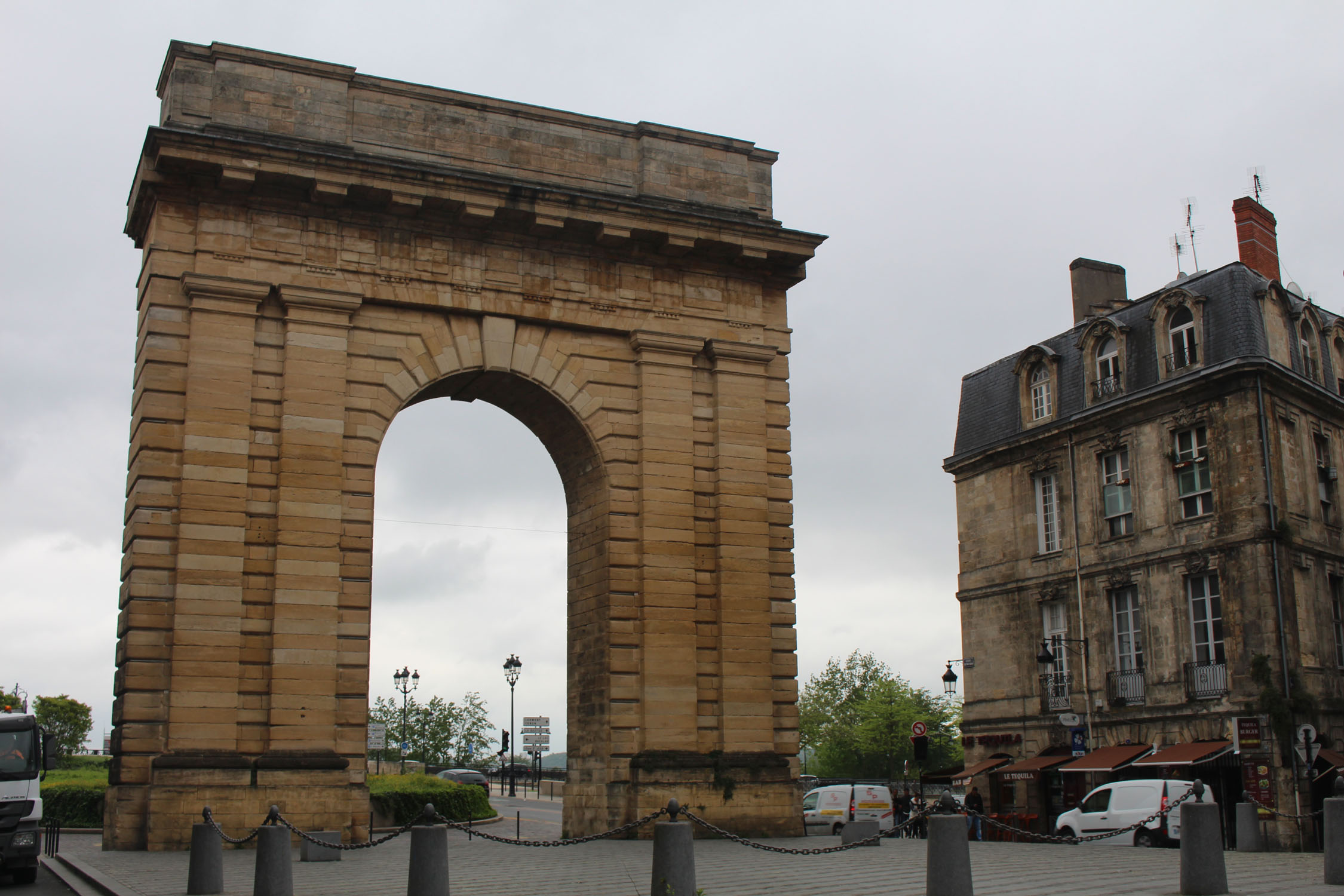 Bordeaux, porte de Bourgogne