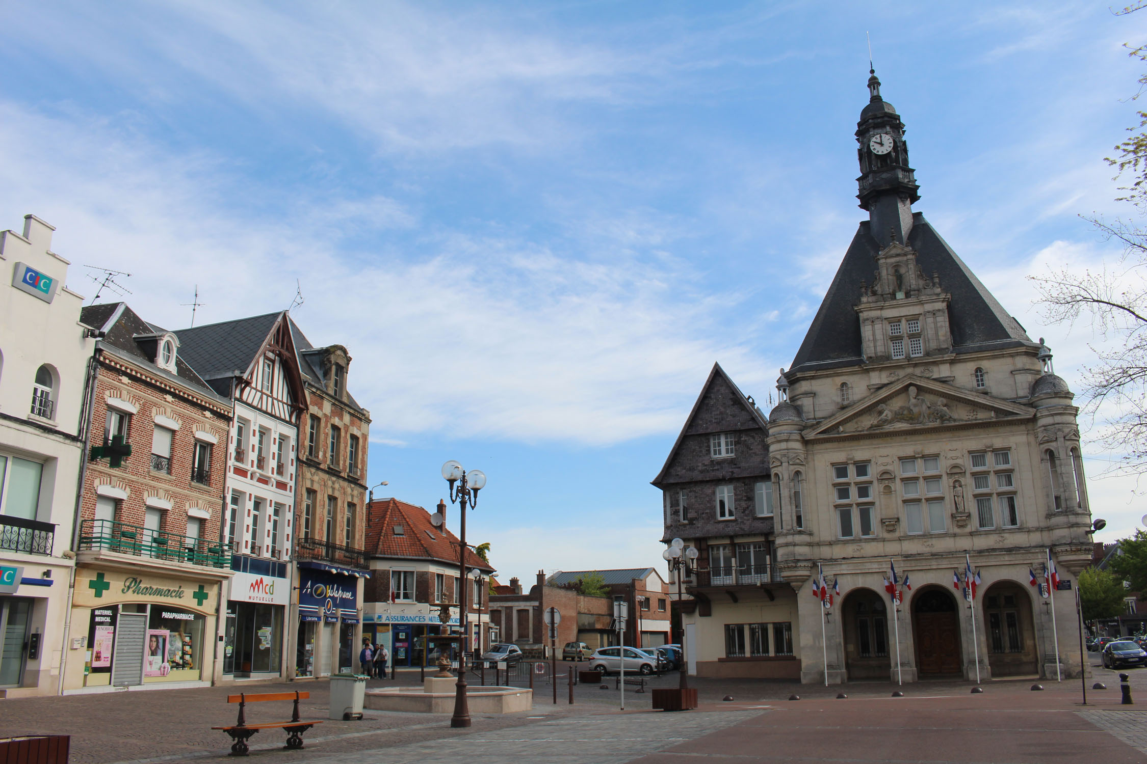 Péronne, Grand-Place