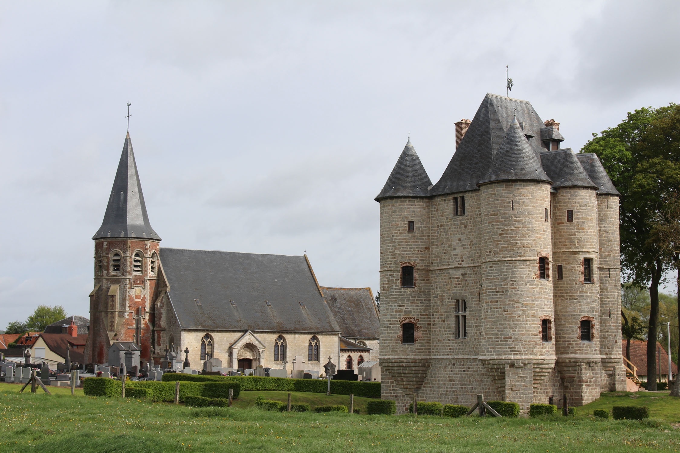 Donjon de Bours