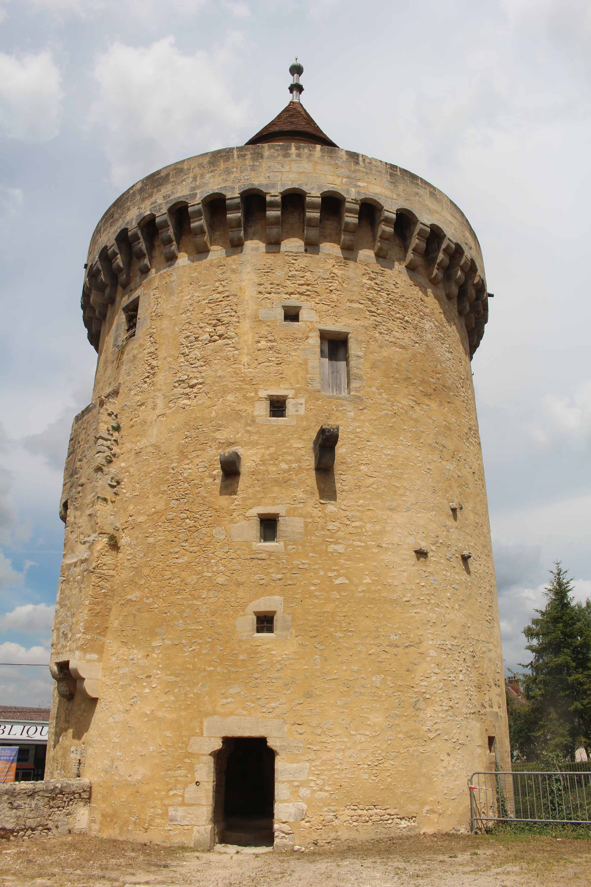 Argentan, tour Margherite