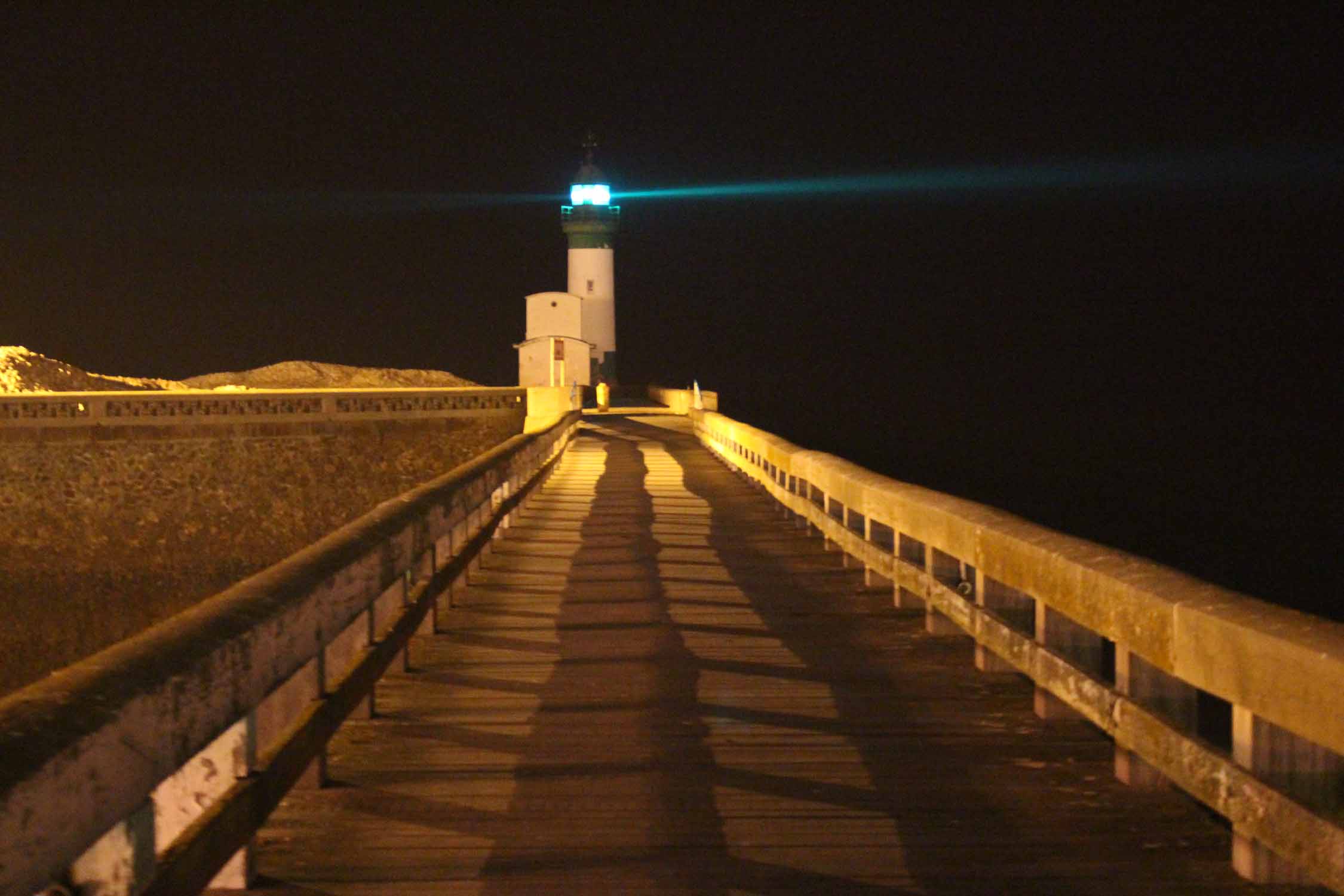 Le Tréport, phare, nuit