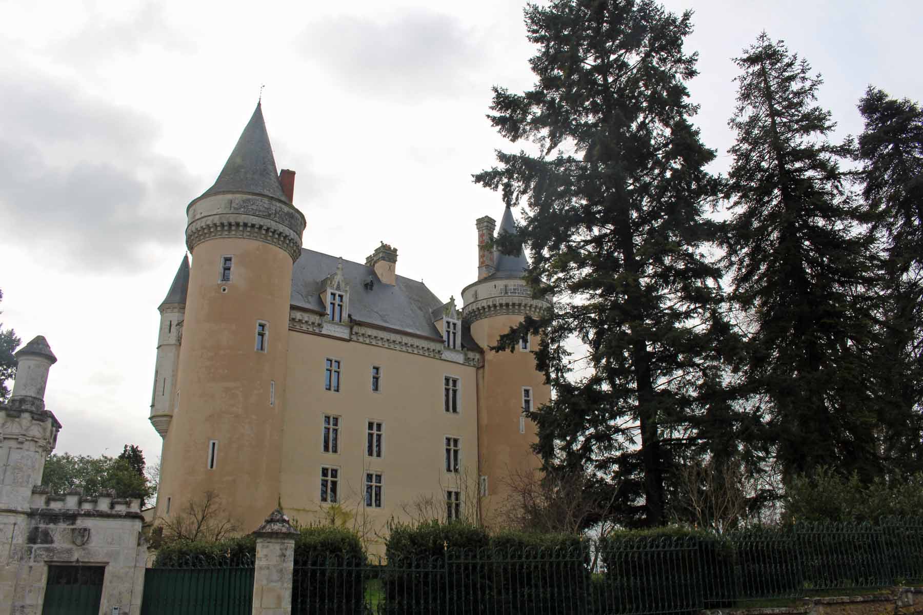 Château de Saint-Chartier