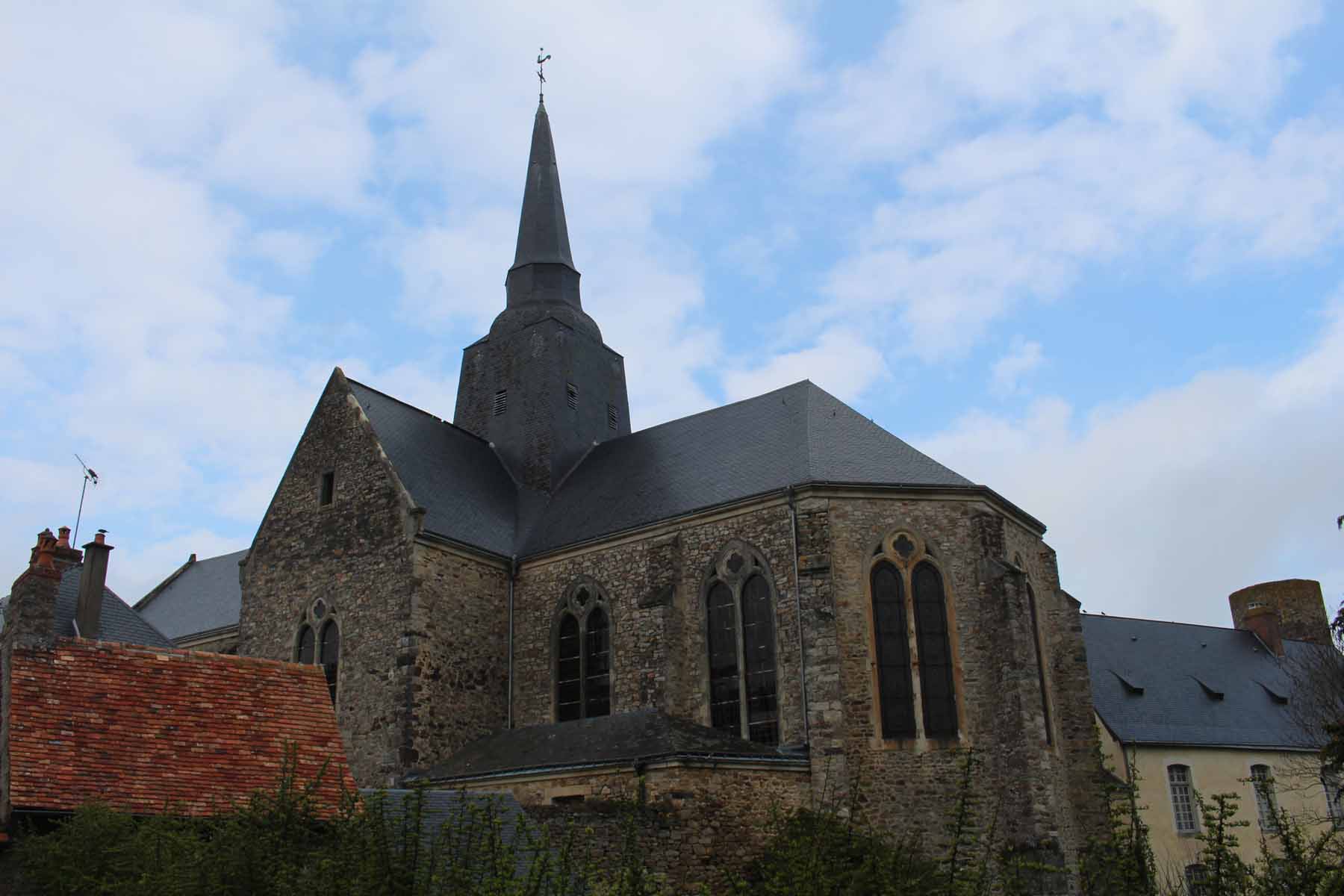 Eglise de Sainte-Suzanne, Mayenne