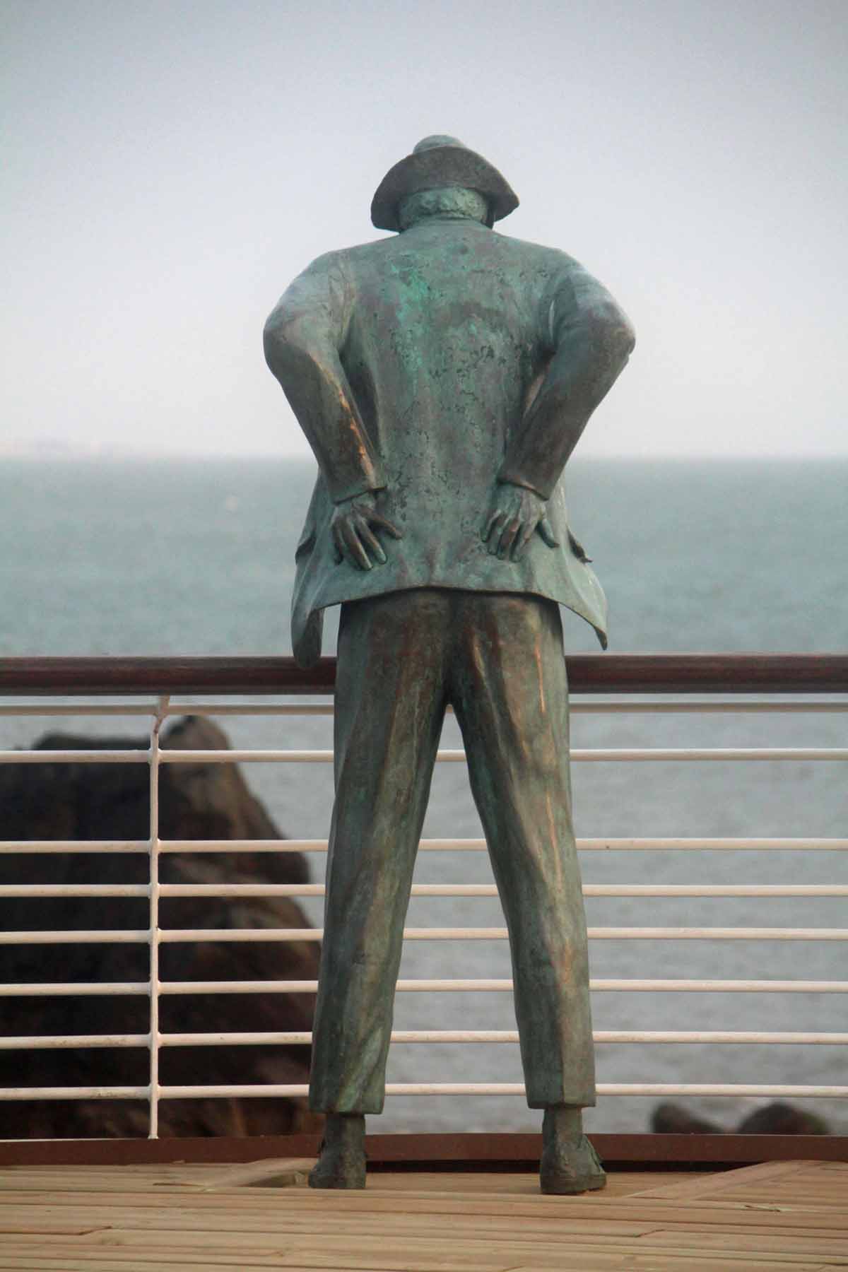 Saint-Marc-sur-Mer, statue de Mr Hulot