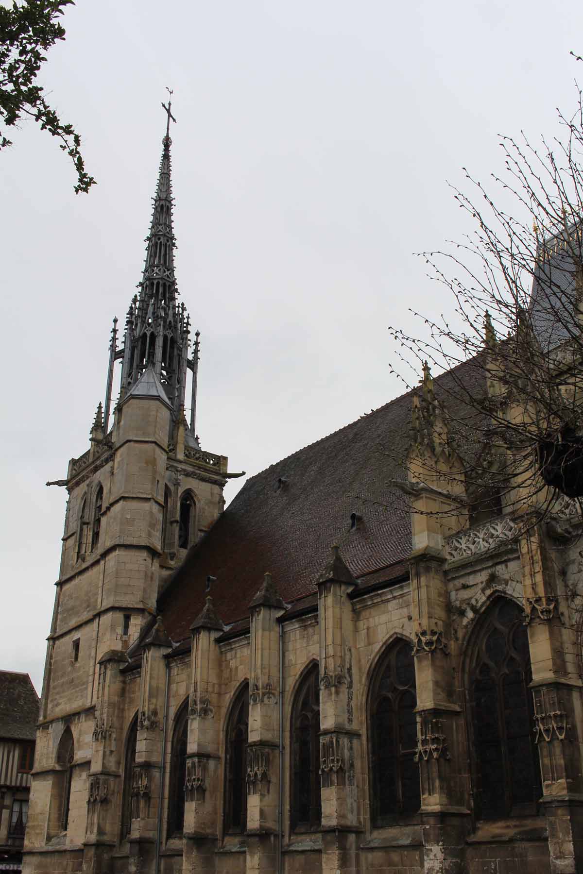 Conches-en-Ouche, église Sainte-Foy