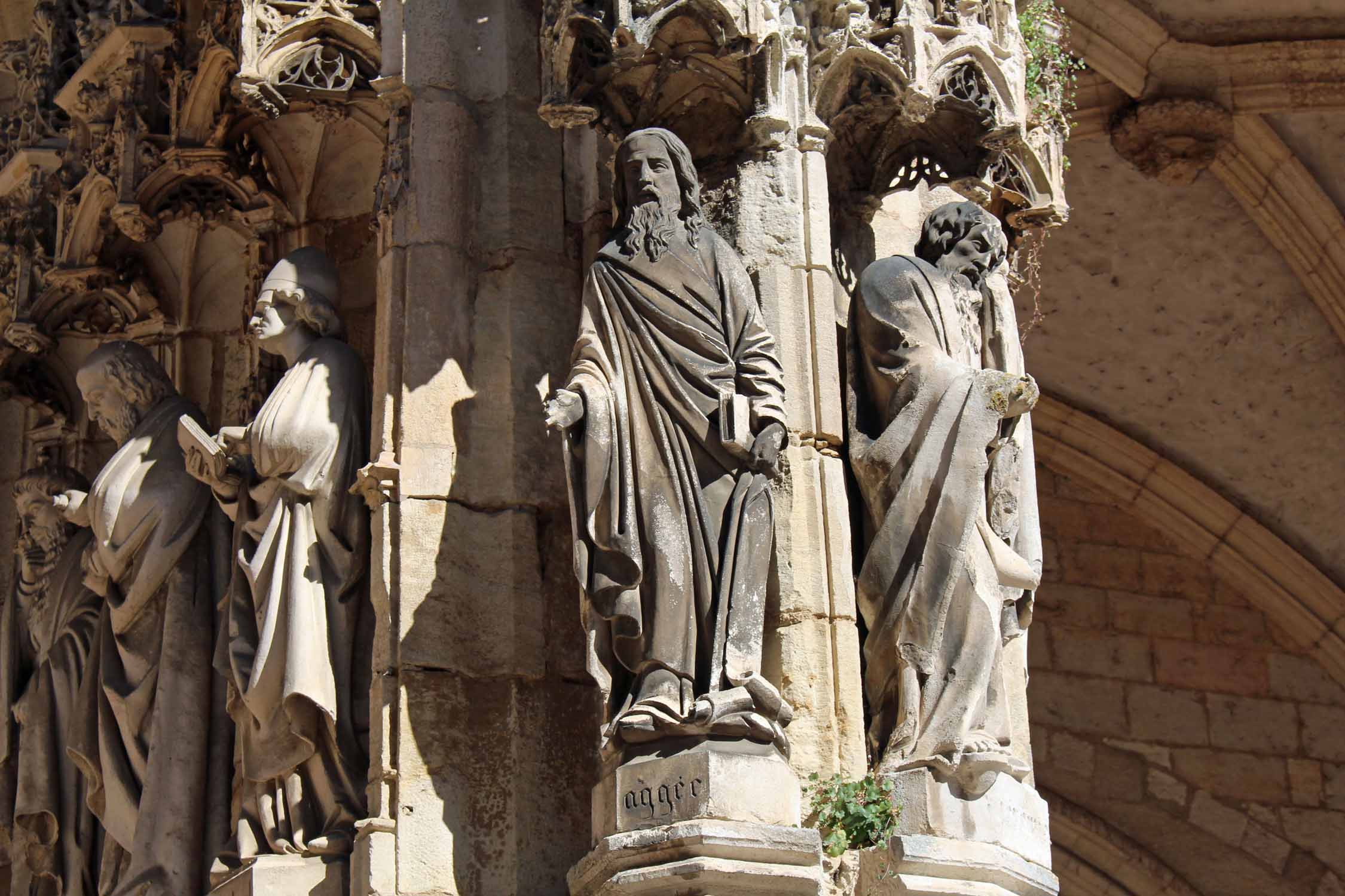 Les statues de l'église Notre-Dame d'Auxonne