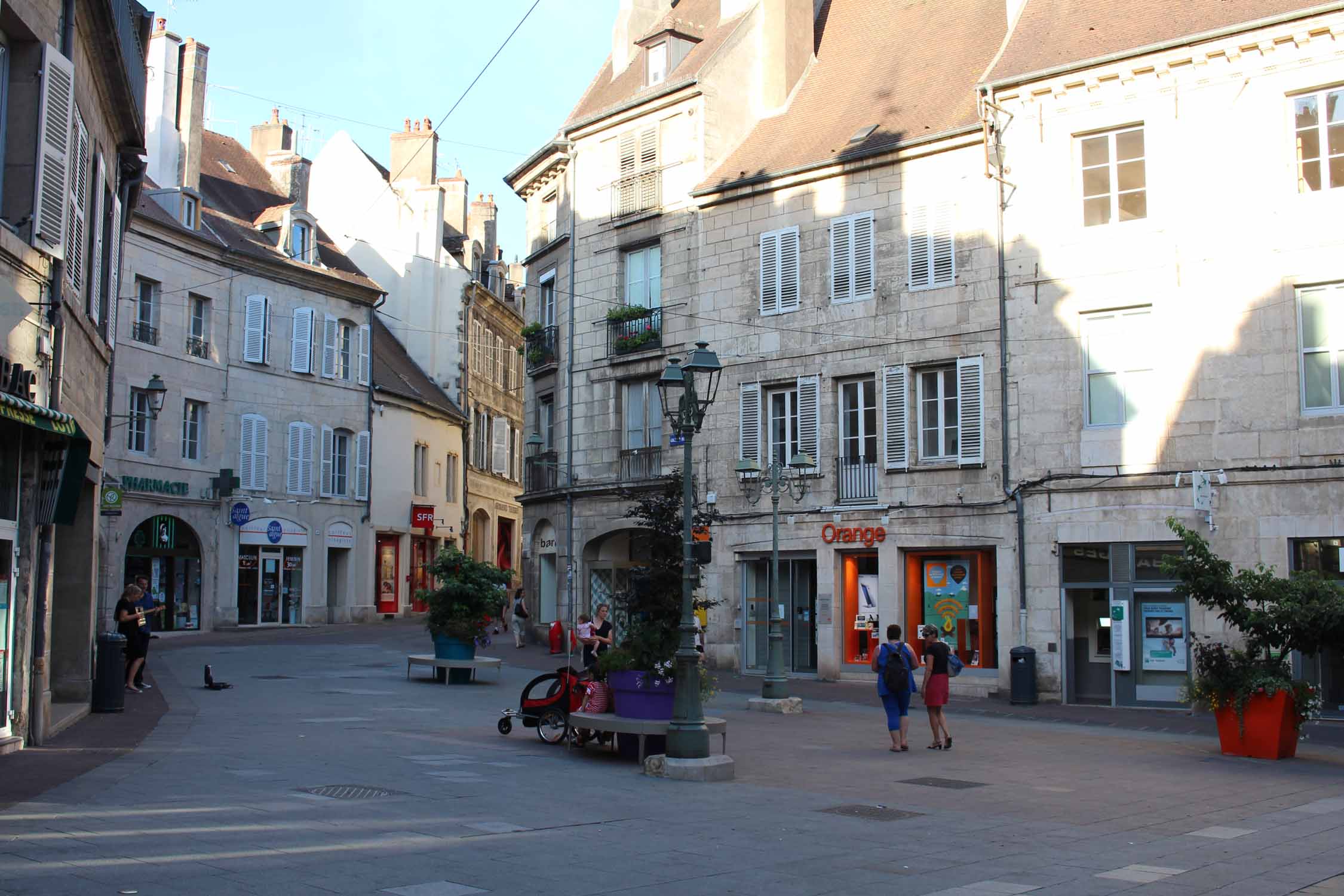 Dole, rue des Arènes