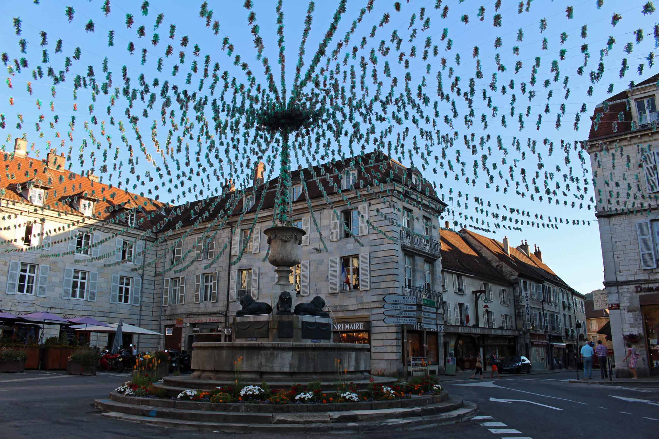 Arbois, place de la Liberté