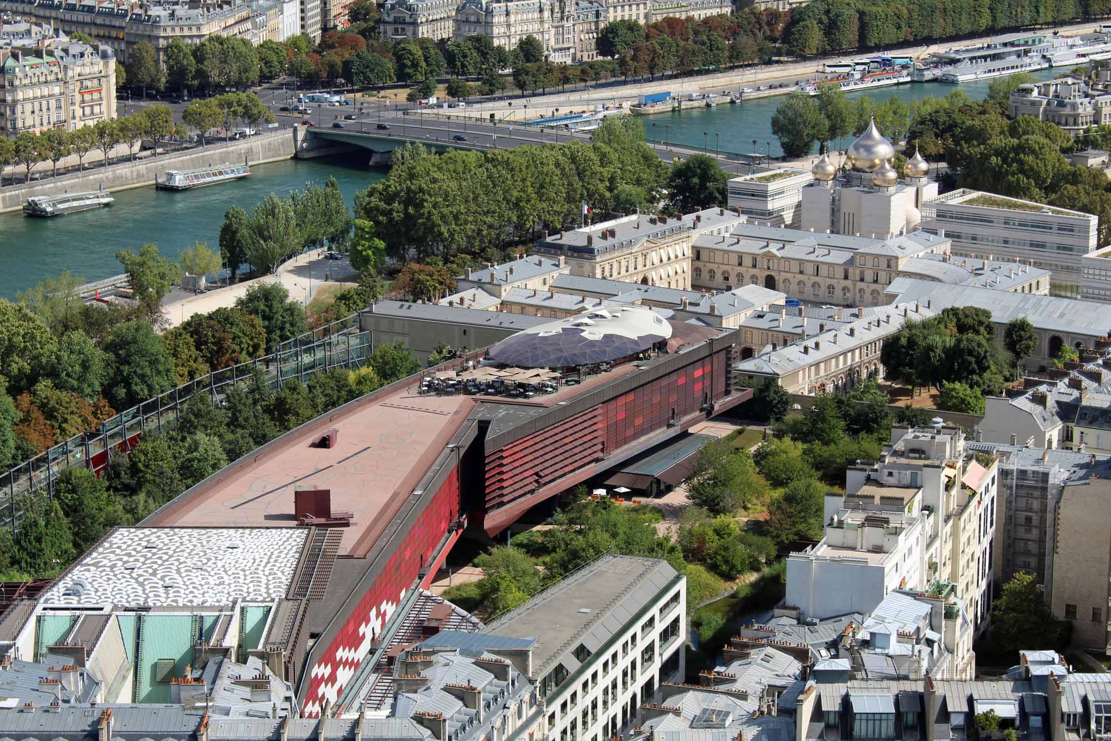 Paris, quai Branly, église orthodoxe russe