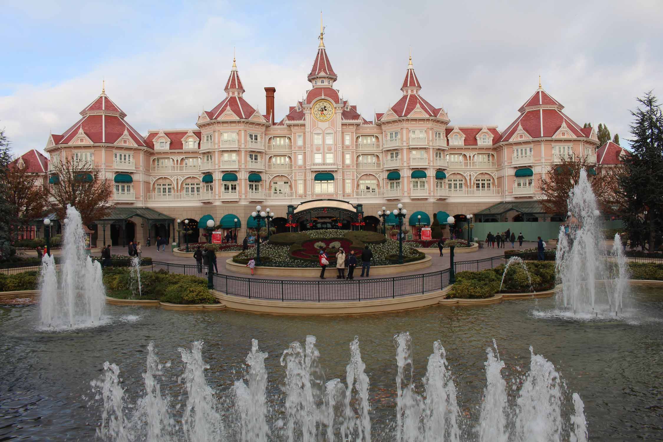 Disneyland Paris, Train de la mine