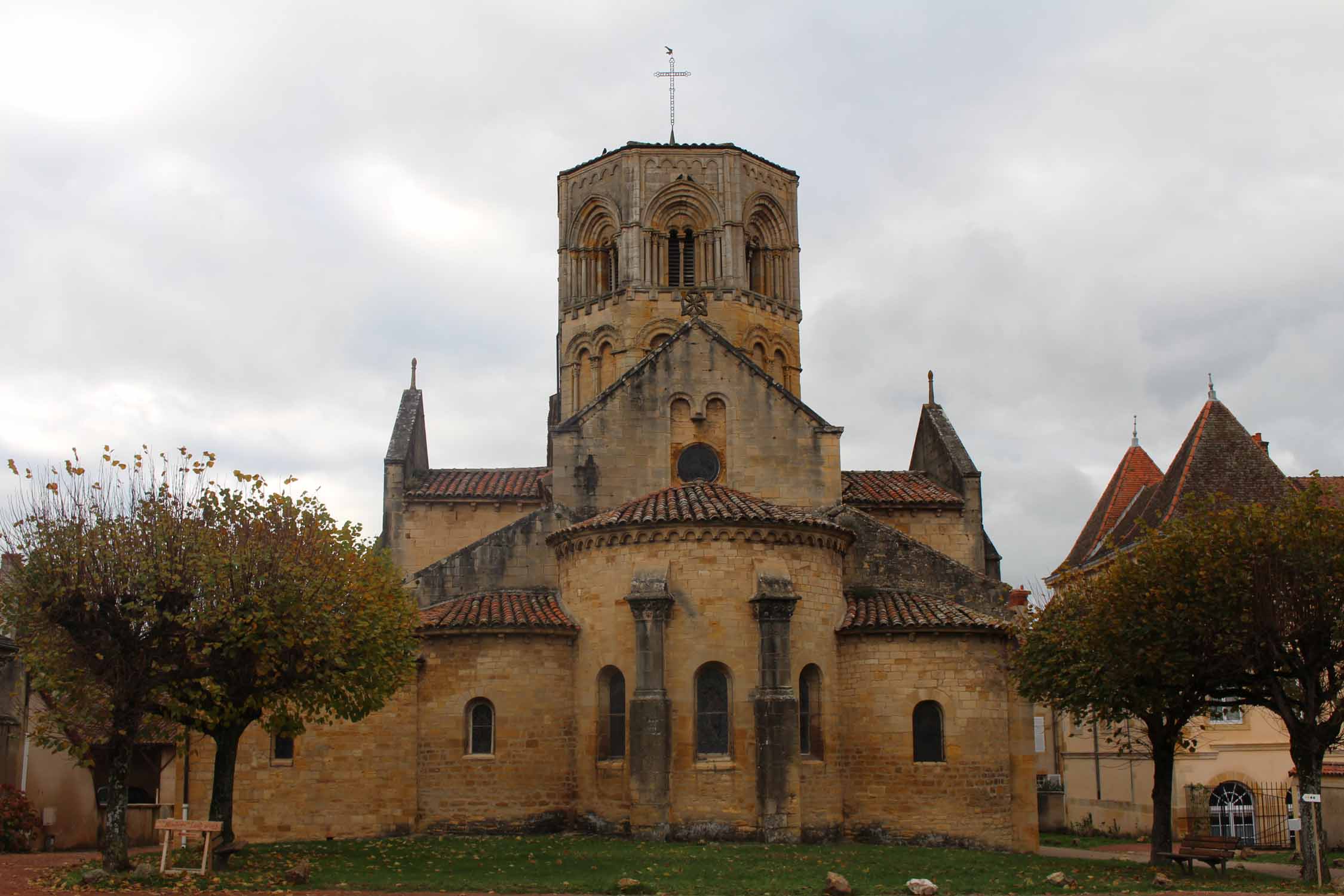 Semur-en-Brionnais, église Saint-Hilaire