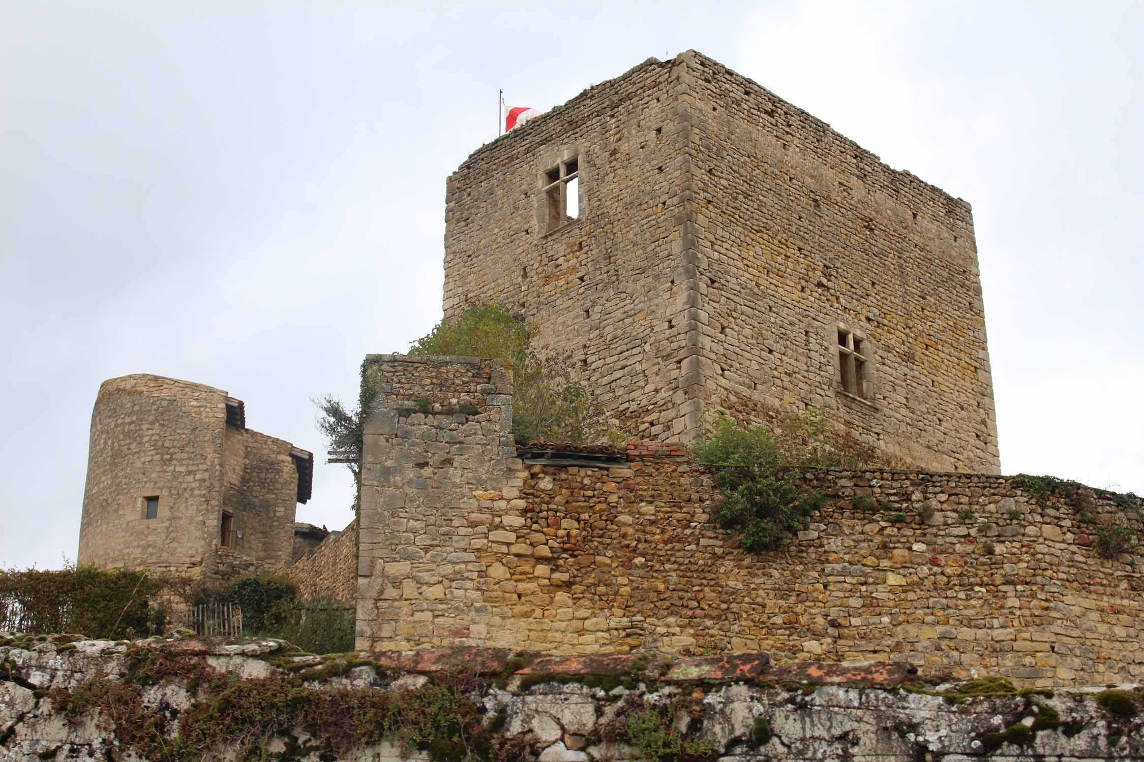 Semur-en-Brionnais, Château Saint-Hugues