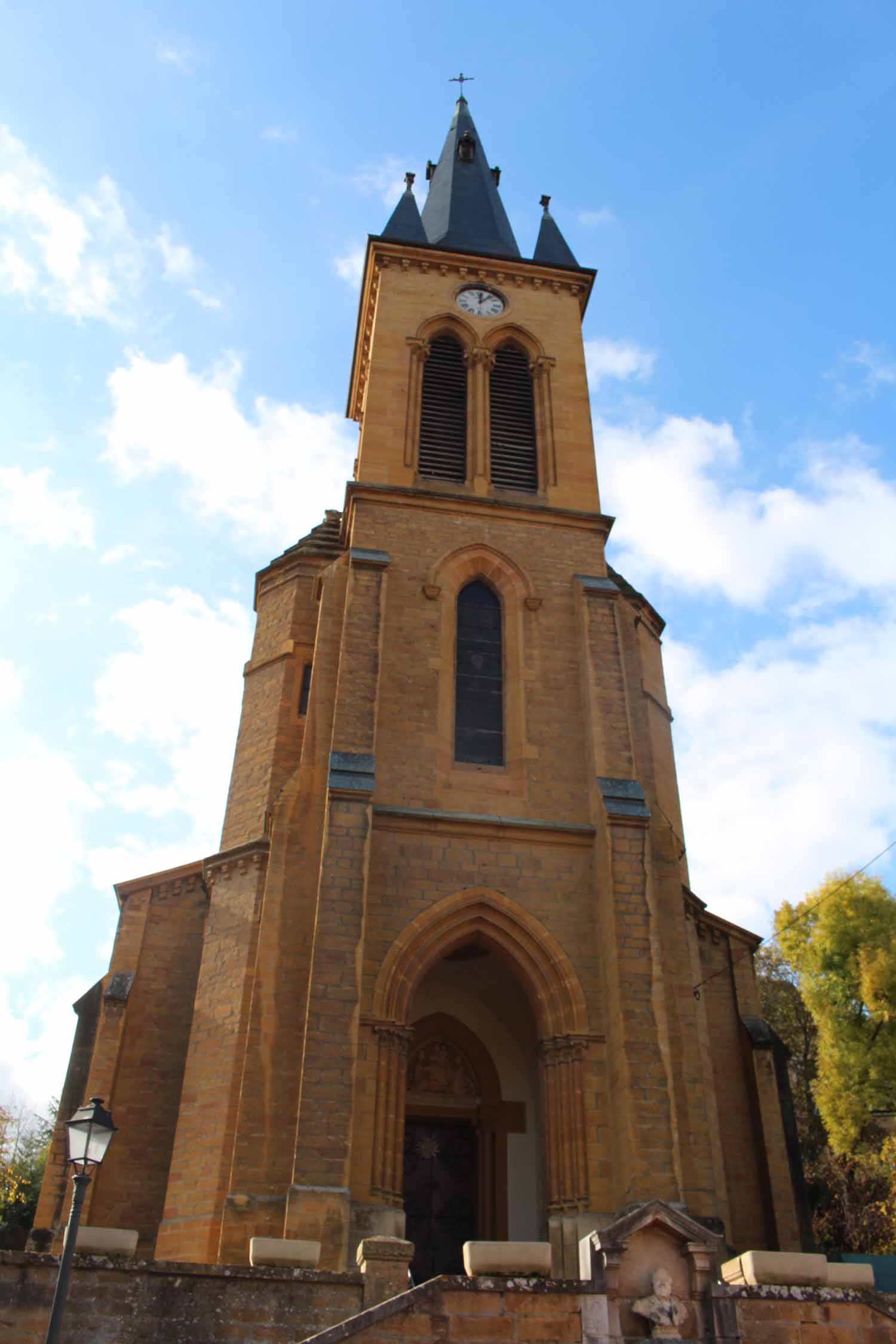 Jarnioux, église Saint-Martin