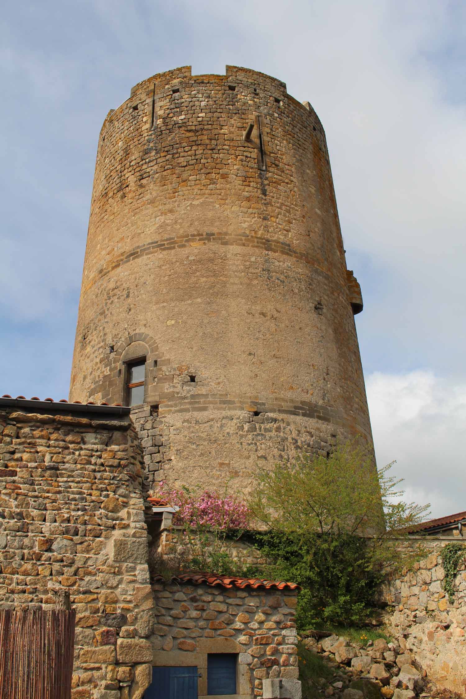 Montpeyroux, château, tour