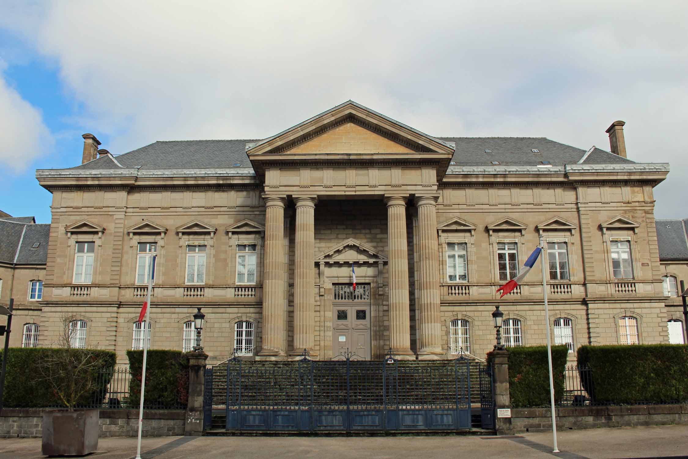 Aurillac, palais de justice