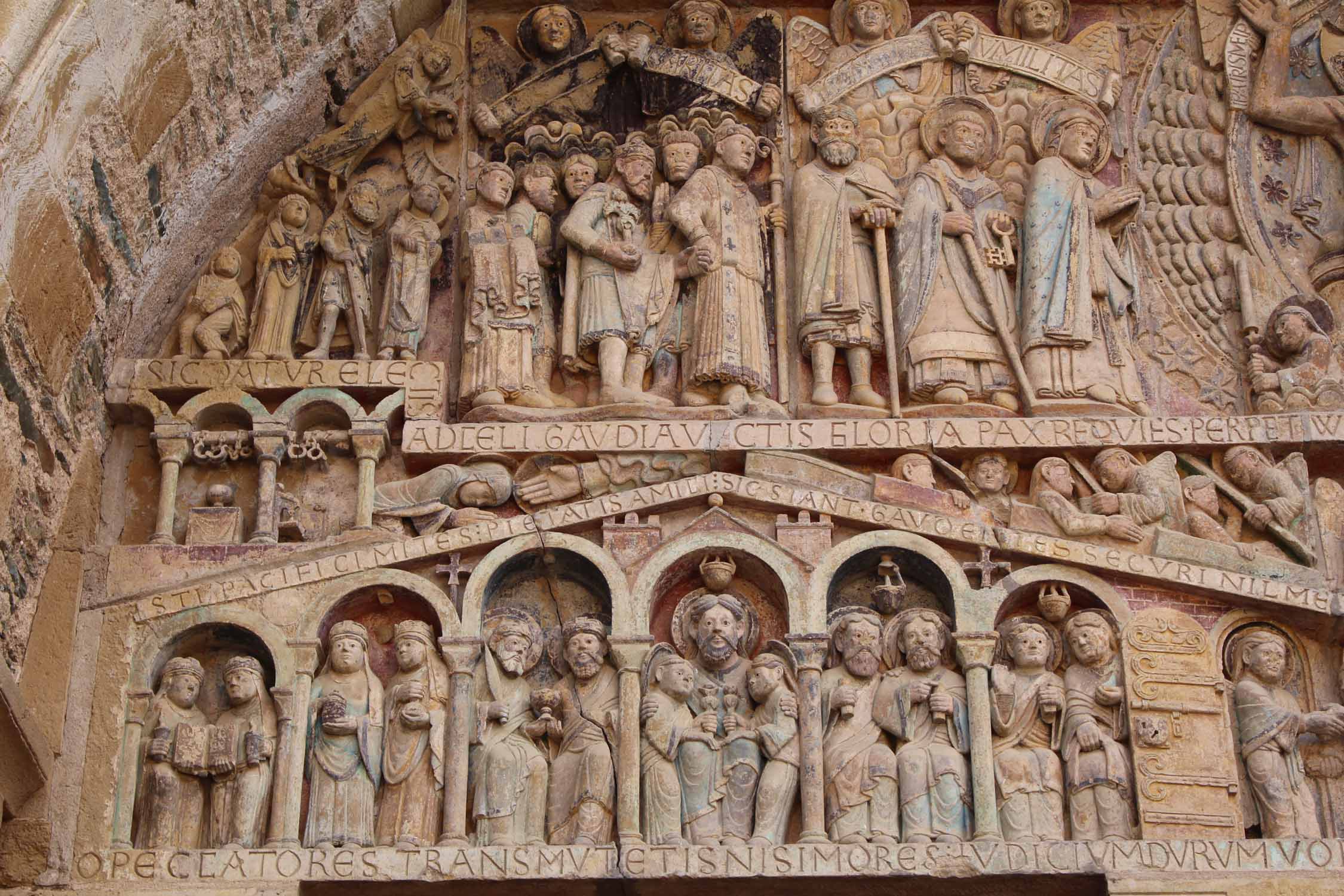 Abbatiale Sainte-Foy-de-Conques, tympan, détail