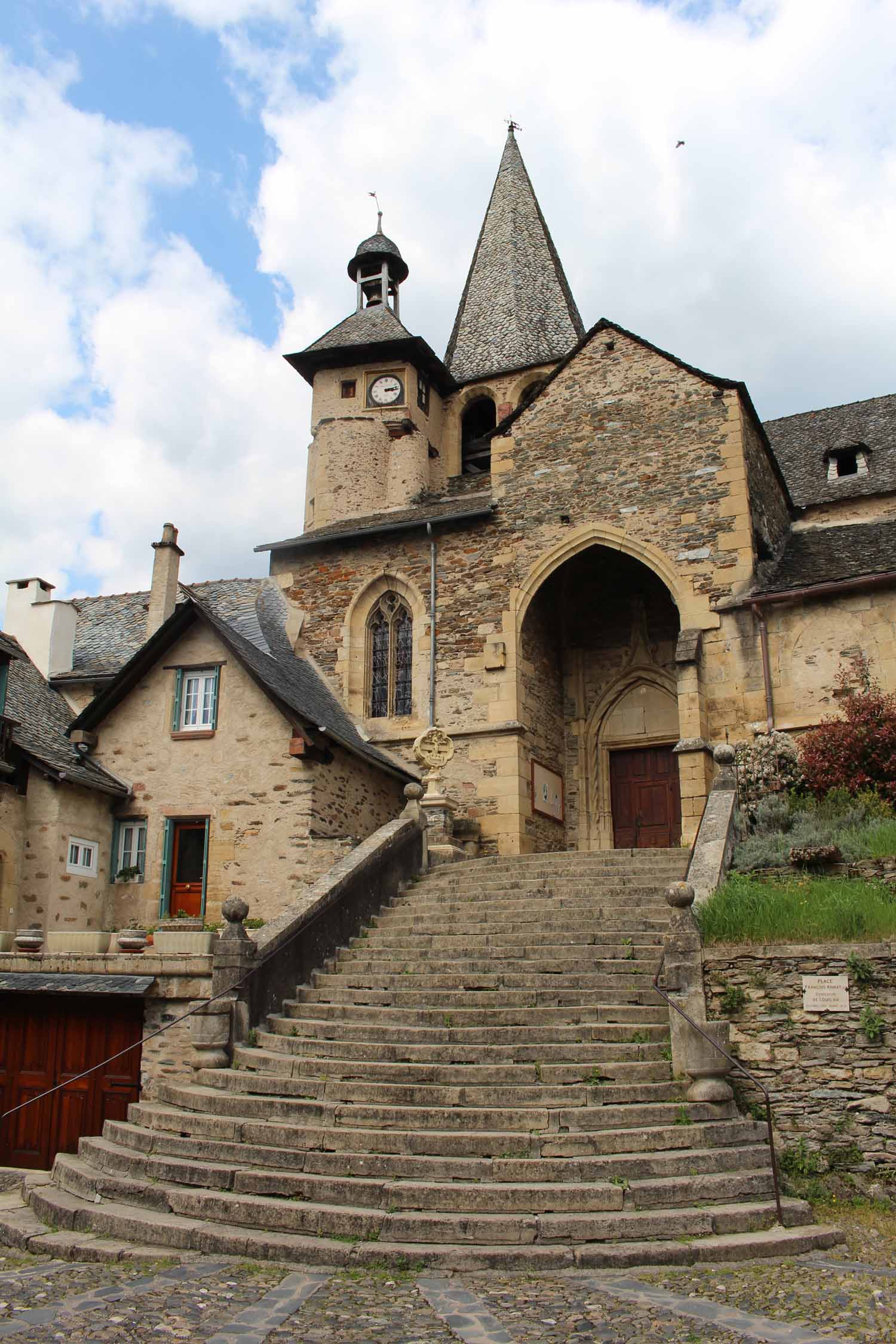 Estaing, église Saint-Fleuret