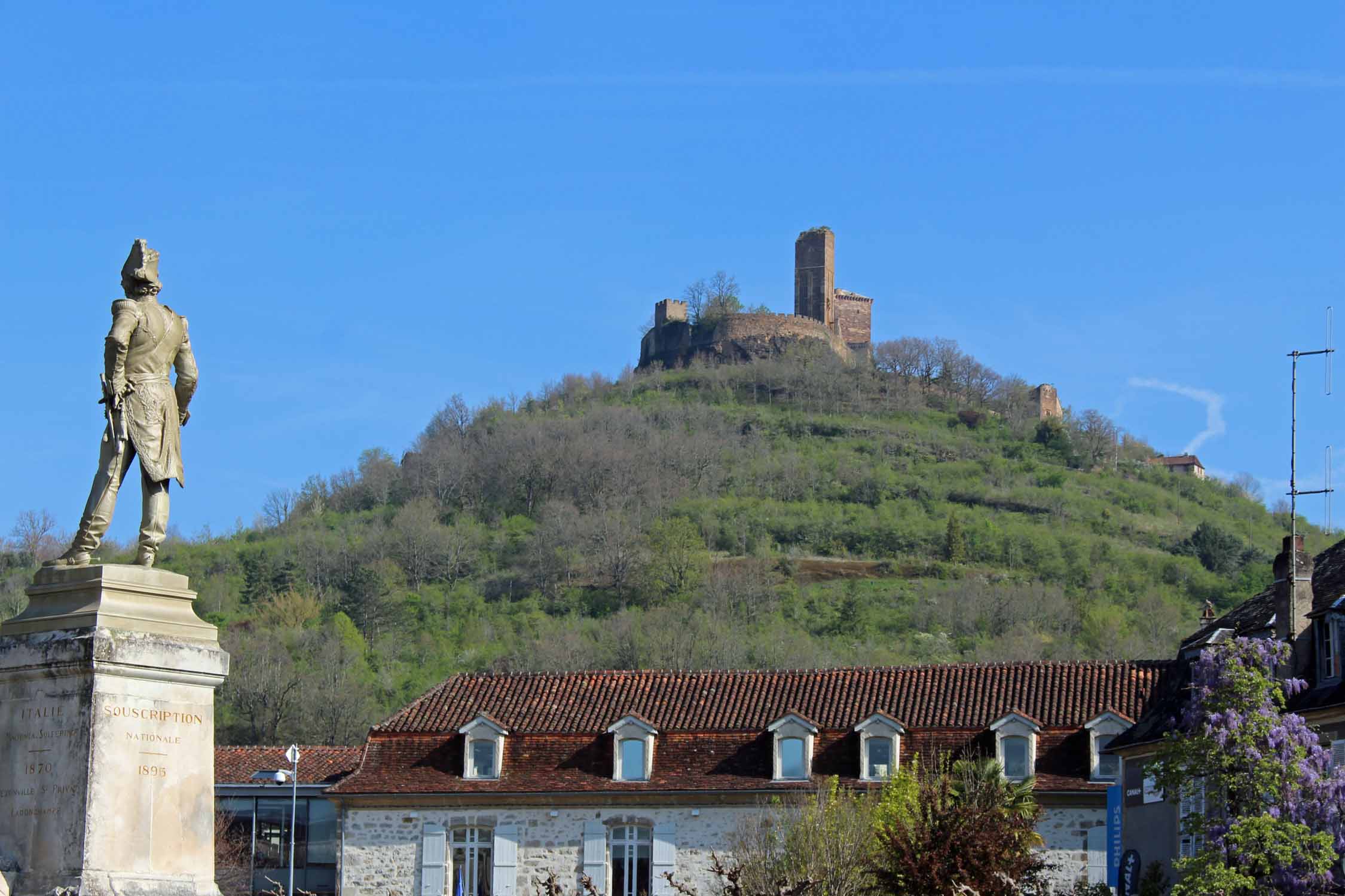Saint-Céré, ruines du château