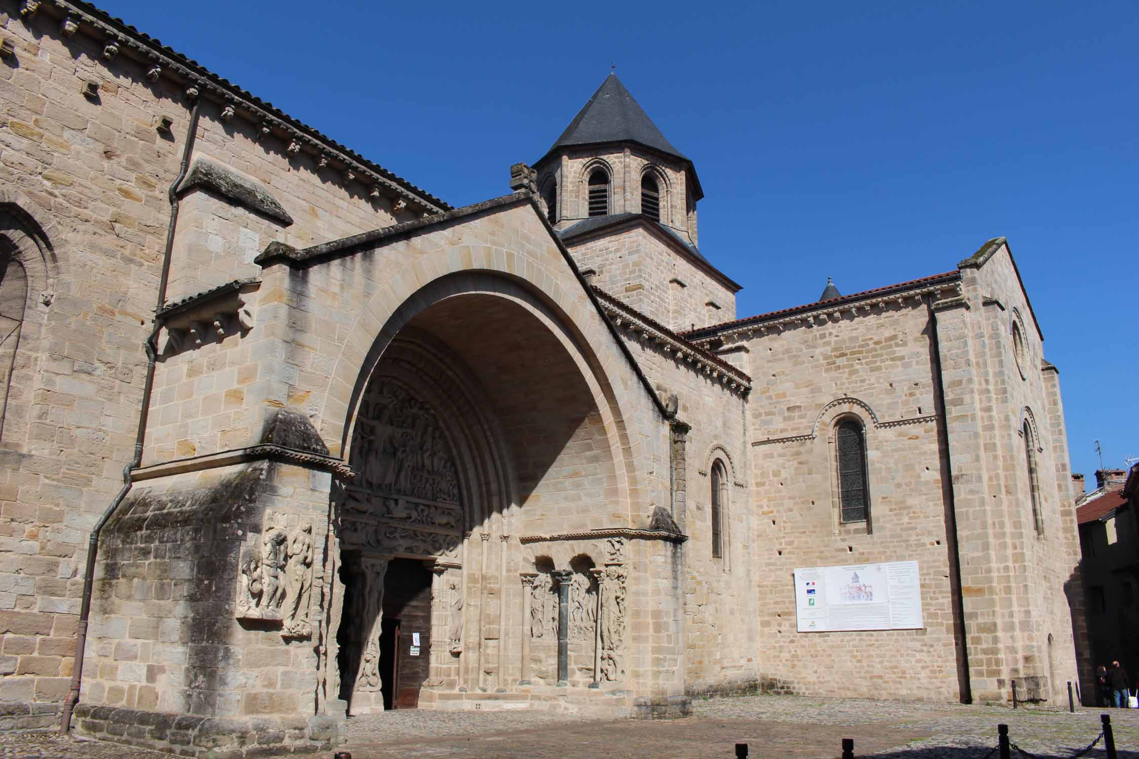 Beaulieu-sur-Dordogne, abbatiale Saint-Pierre