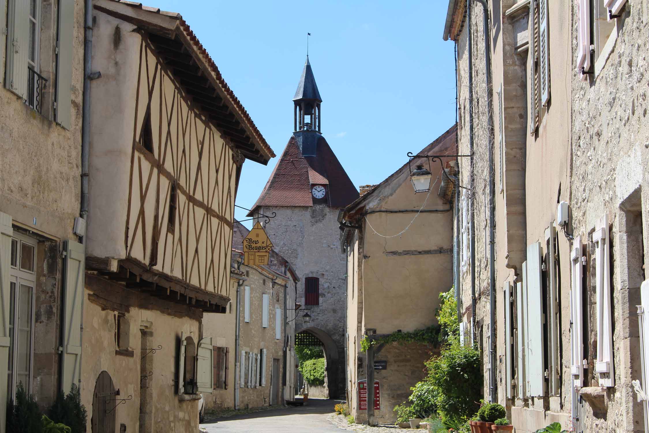 Charroux, maisons médiévales