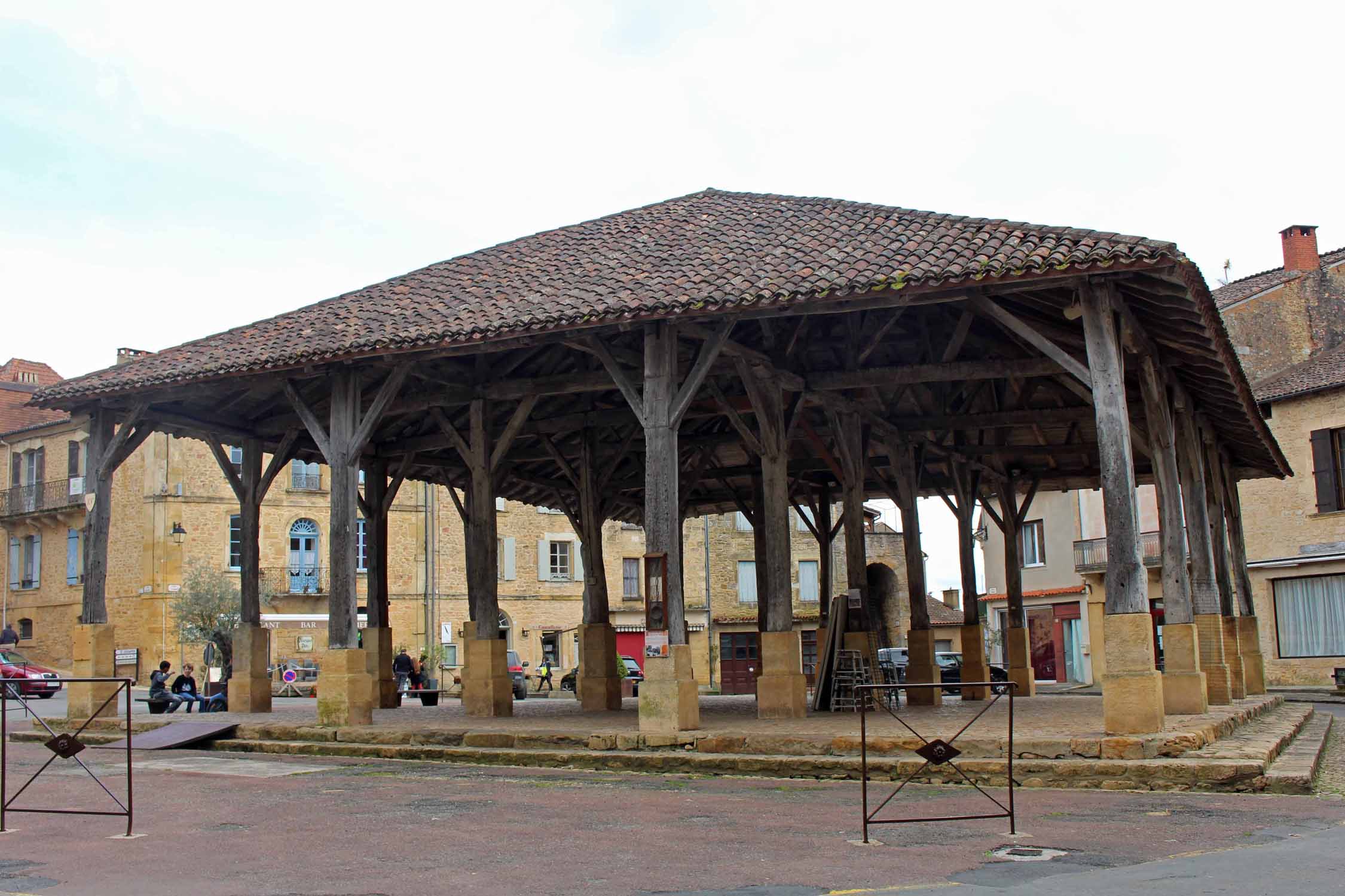 Halles de Belvès