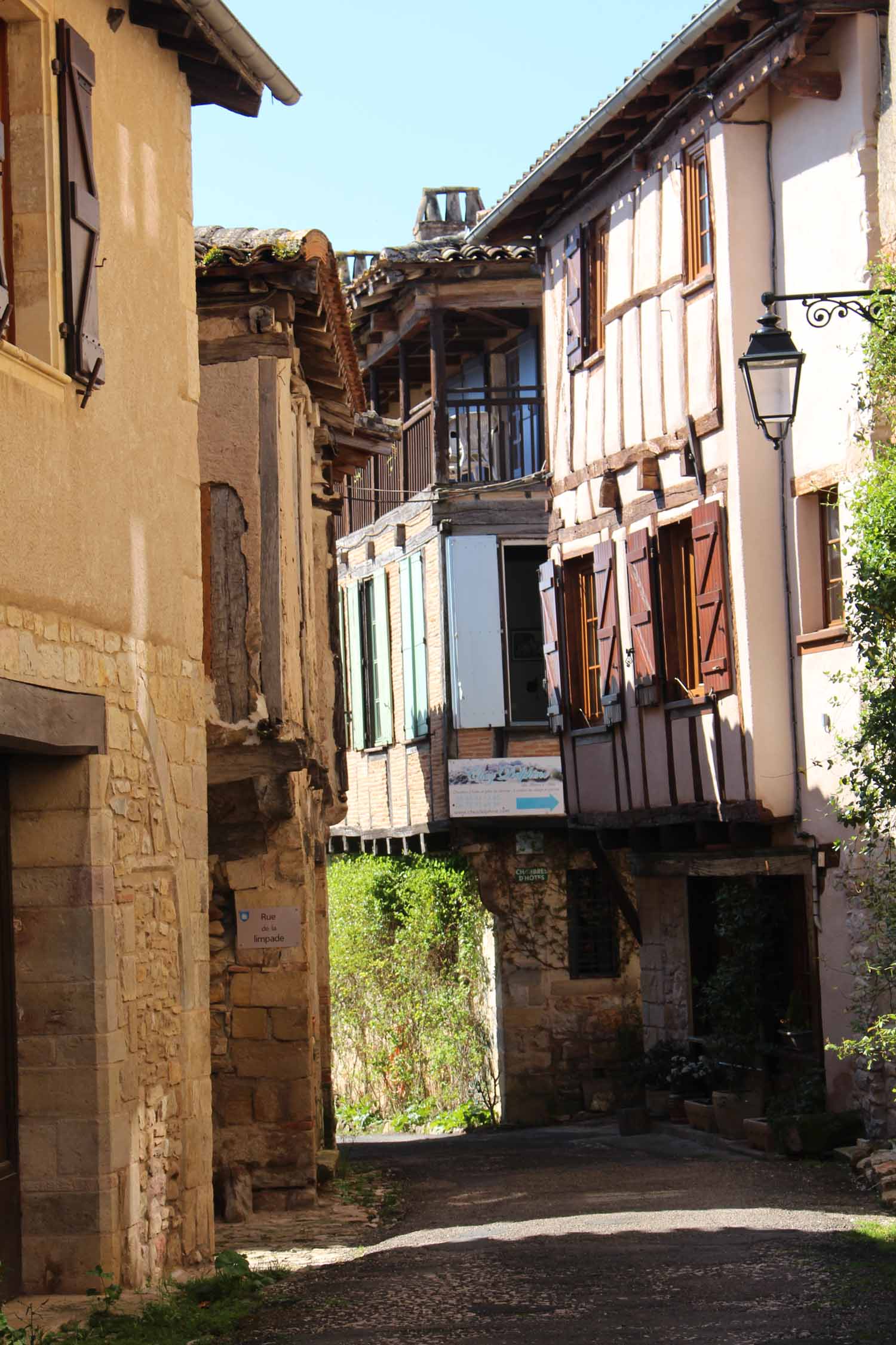 Puycelsi, ruelle typique