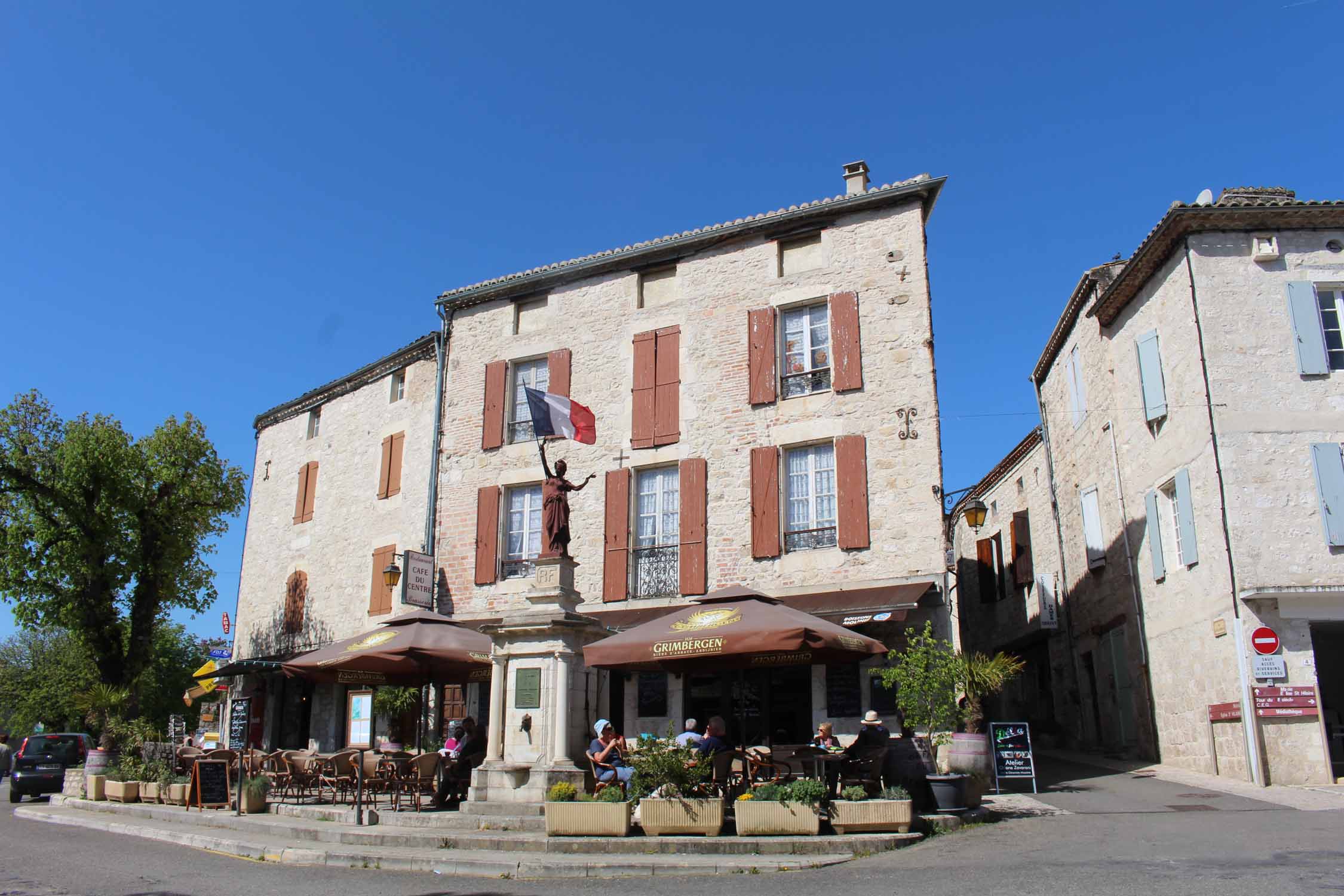 Montcuq, maisons typiques